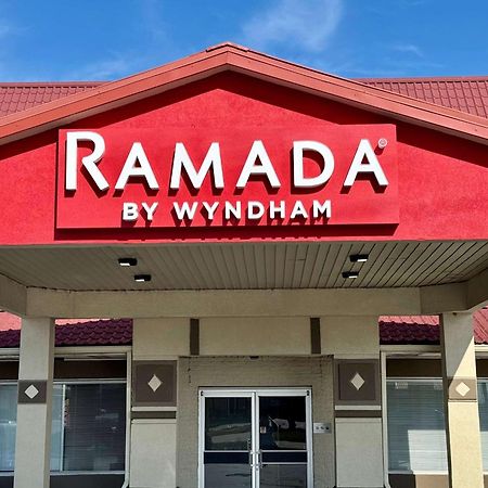 Ramada By Wyndham Lumberton酒店 外观 照片